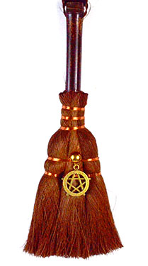 FBRM002.jpg 9 1/2" Pentagram broom